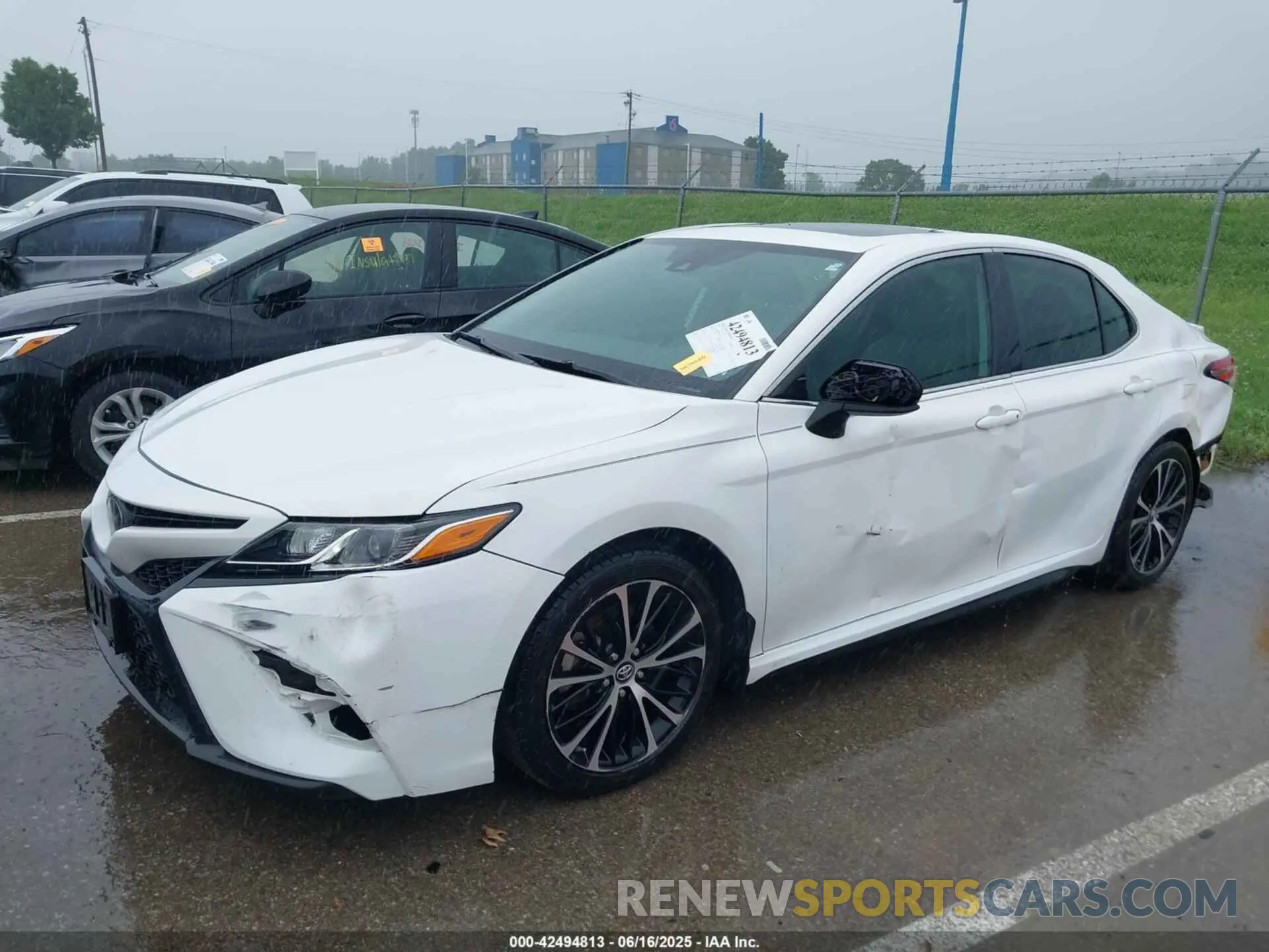 2 Photograph of a damaged car 4T1B11HK3KU221939 TOYOTA CAMRY 2019