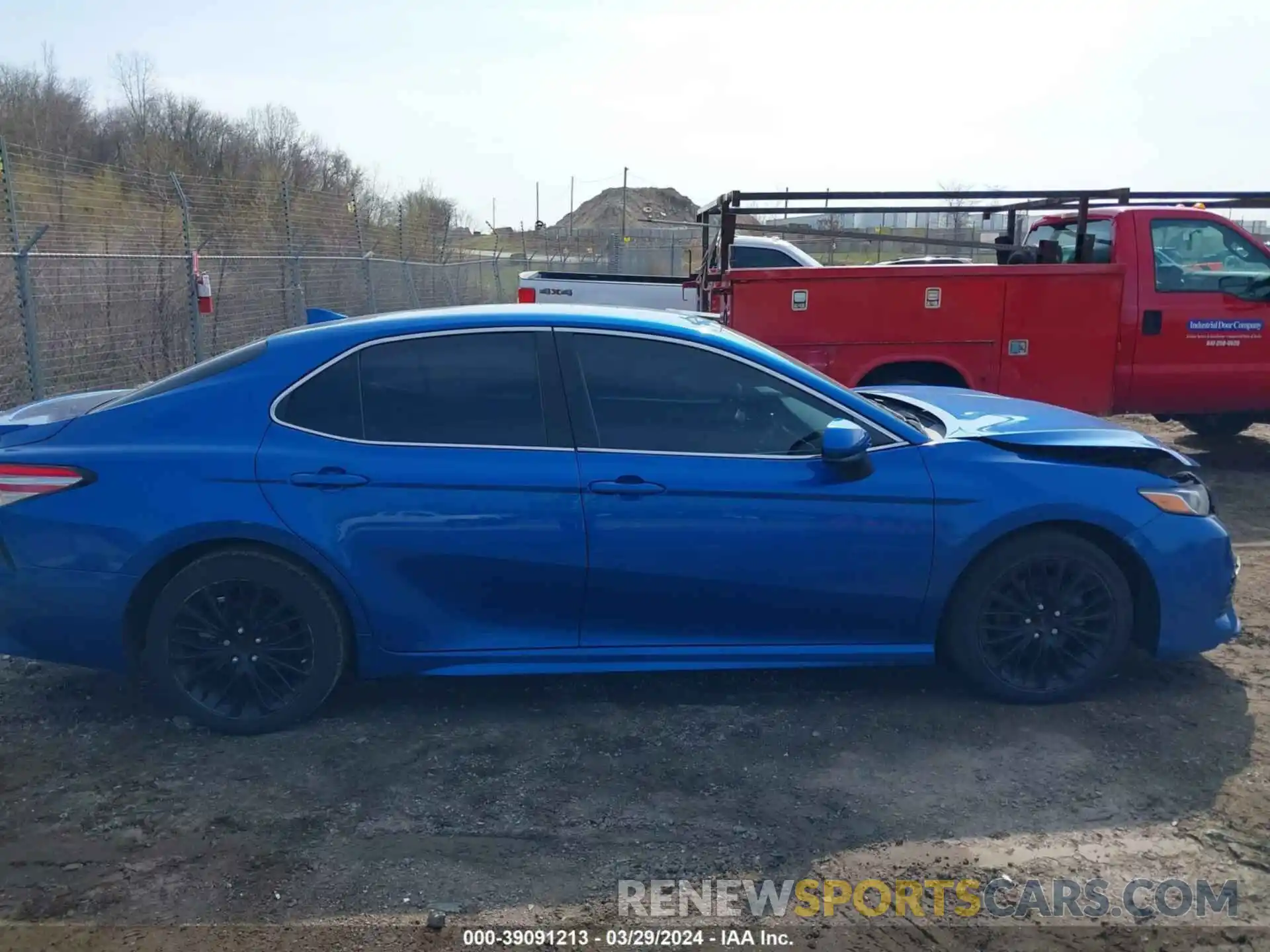 13 Photograph of a damaged car 4T1B11HK3KU222721 TOYOTA CAMRY 2019