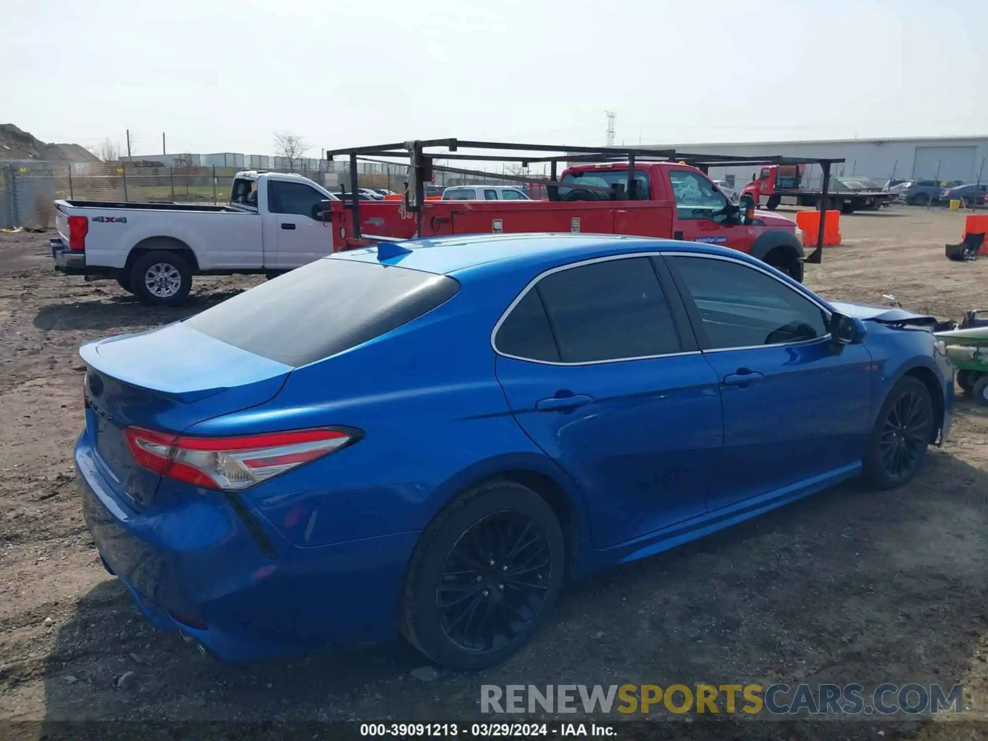 4 Photograph of a damaged car 4T1B11HK3KU222721 TOYOTA CAMRY 2019