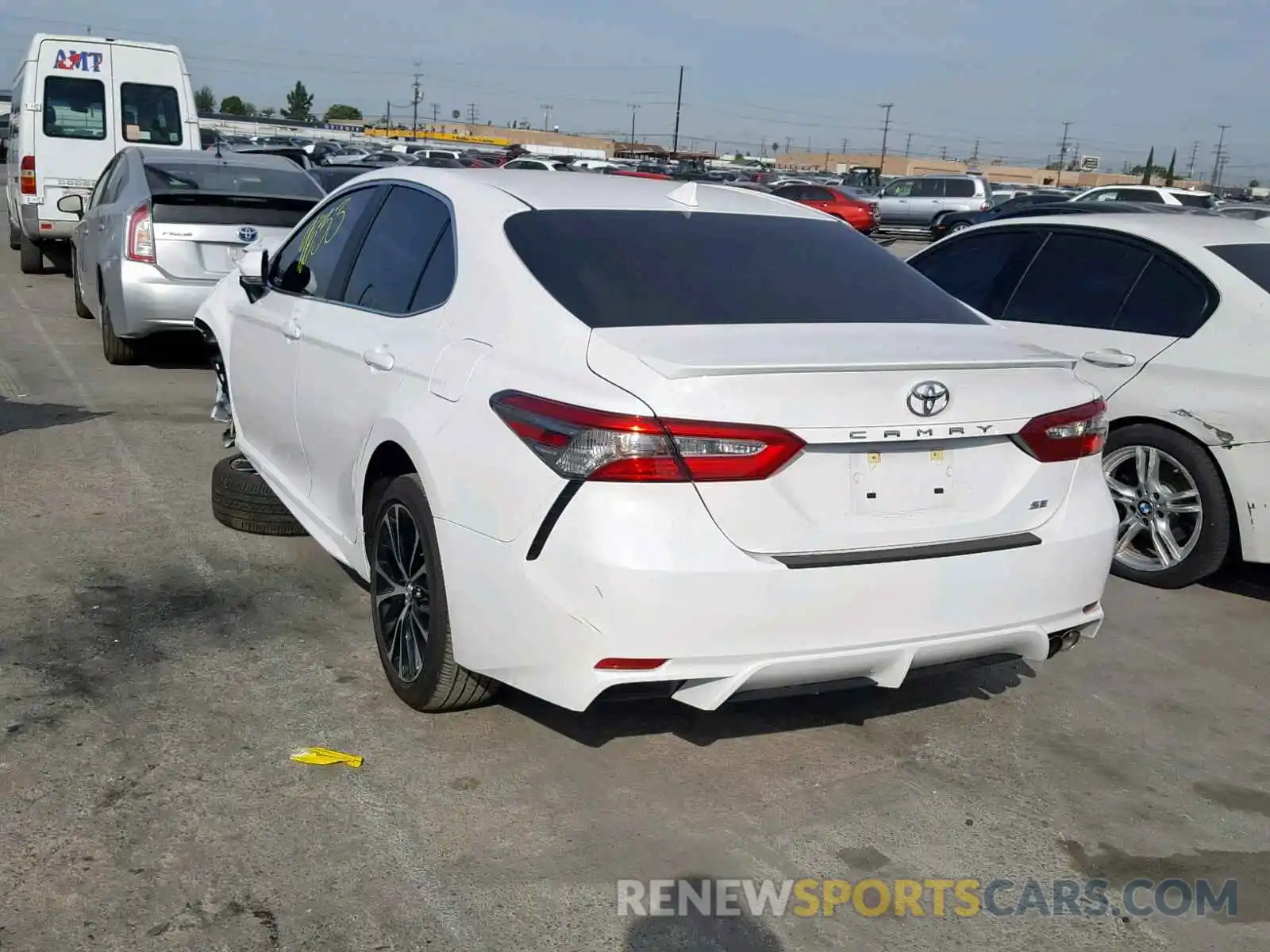 3 Photograph of a damaged car 4T1B11HK3KU225067 TOYOTA CAMRY 2019