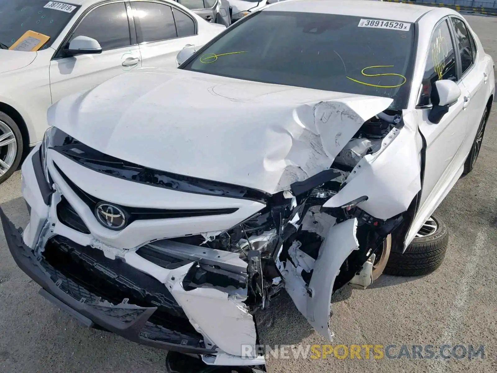 9 Photograph of a damaged car 4T1B11HK3KU225067 TOYOTA CAMRY 2019