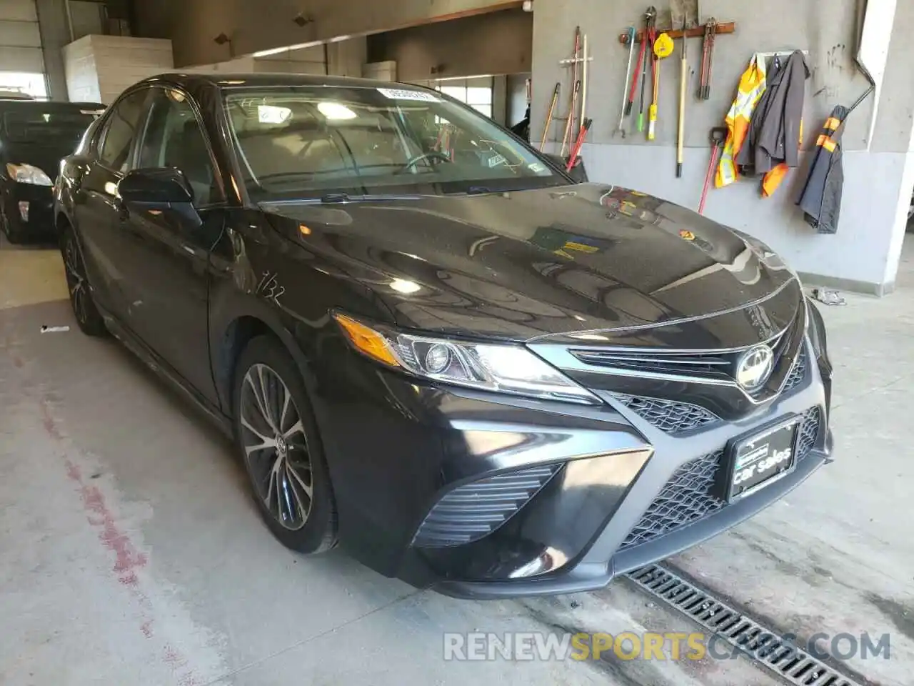 1 Photograph of a damaged car 4T1B11HK3KU229975 TOYOTA CAMRY 2019