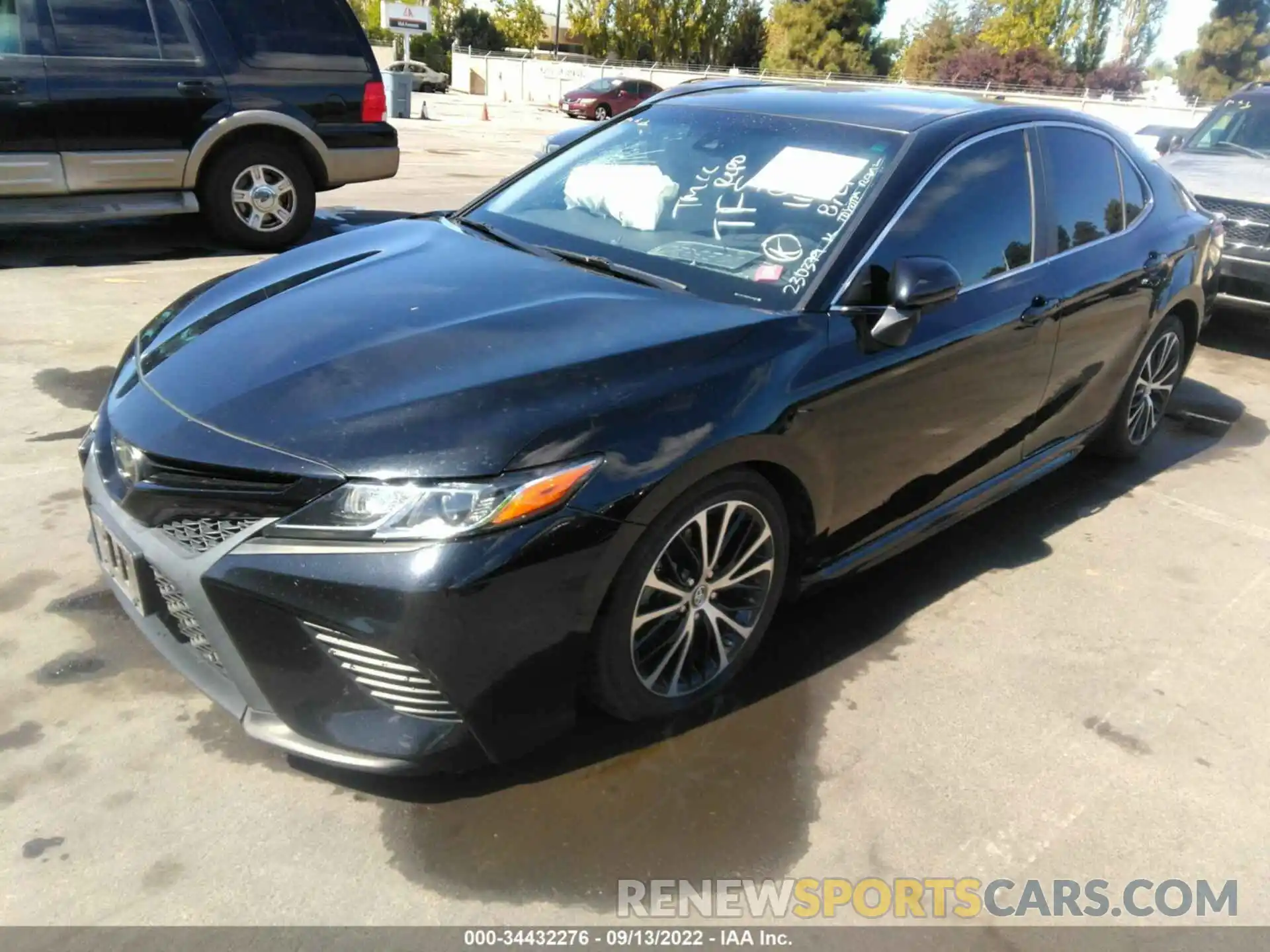 2 Photograph of a damaged car 4T1B11HK3KU230379 TOYOTA CAMRY 2019