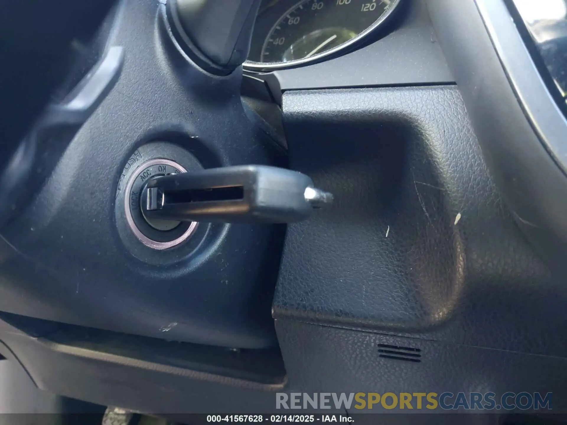 11 Photograph of a damaged car 4T1B11HK3KU231662 TOYOTA CAMRY 2019