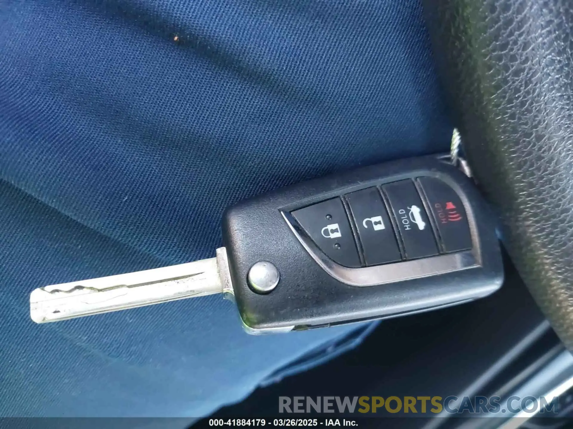 11 Photograph of a damaged car 4T1B11HK3KU241995 TOYOTA CAMRY 2019