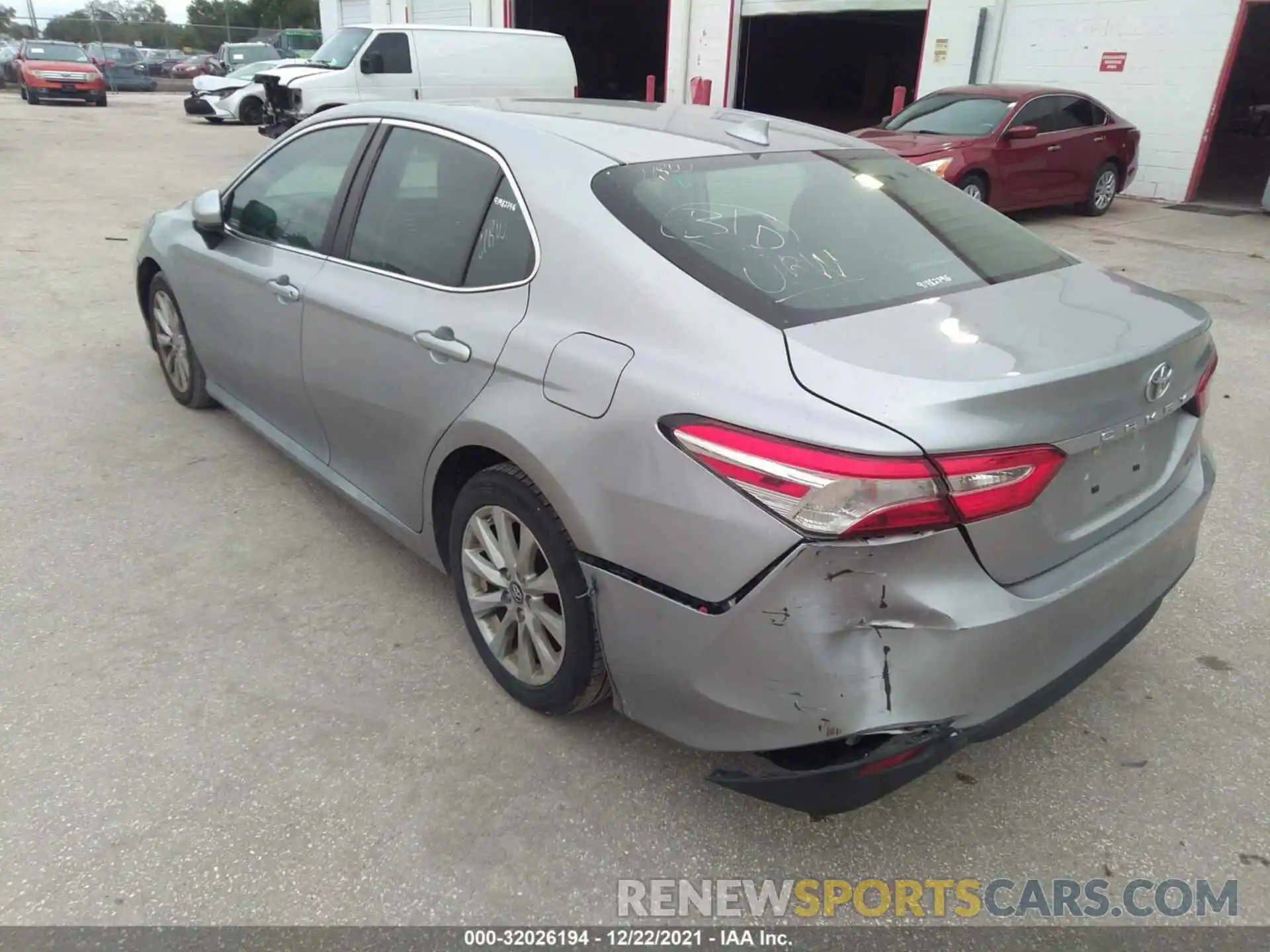 3 Photograph of a damaged car 4T1B11HK3KU243732 TOYOTA CAMRY 2019