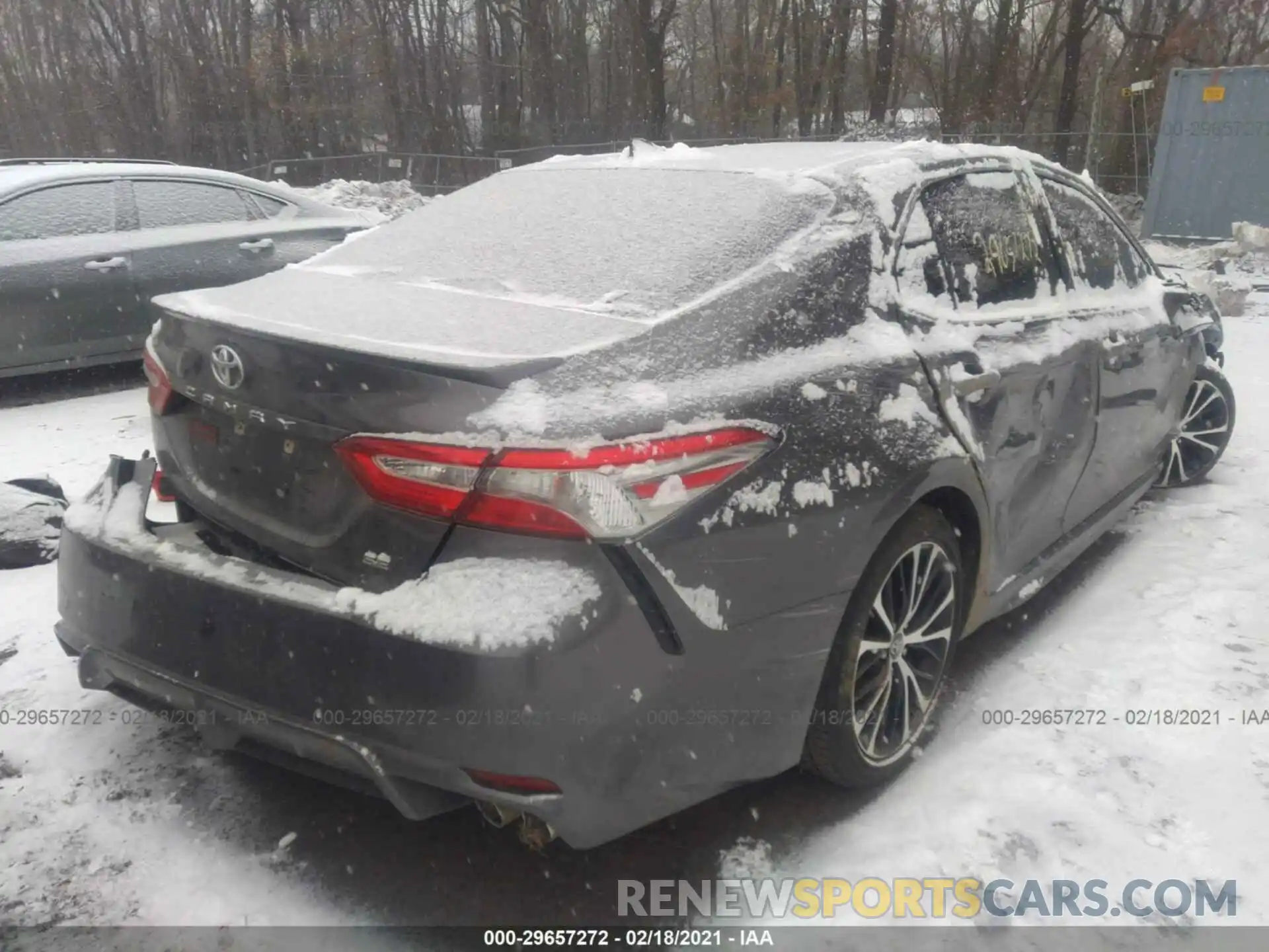 4 Photograph of a damaged car 4T1B11HK3KU244461 TOYOTA CAMRY 2019