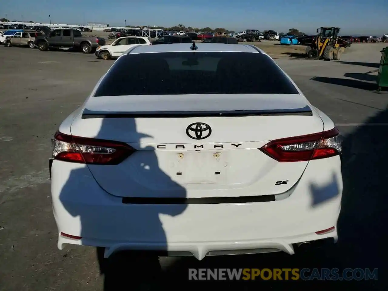 6 Photograph of a damaged car 4T1B11HK3KU246923 TOYOTA CAMRY 2019