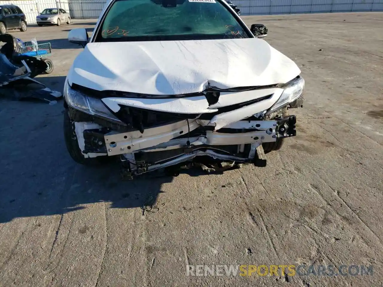 9 Photograph of a damaged car 4T1B11HK3KU249188 TOYOTA CAMRY 2019