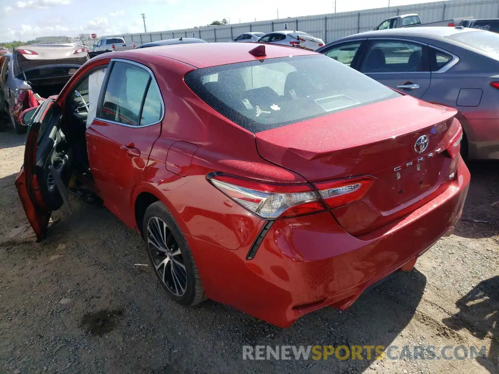 3 Photograph of a damaged car 4T1B11HK3KU249255 TOYOTA CAMRY 2019