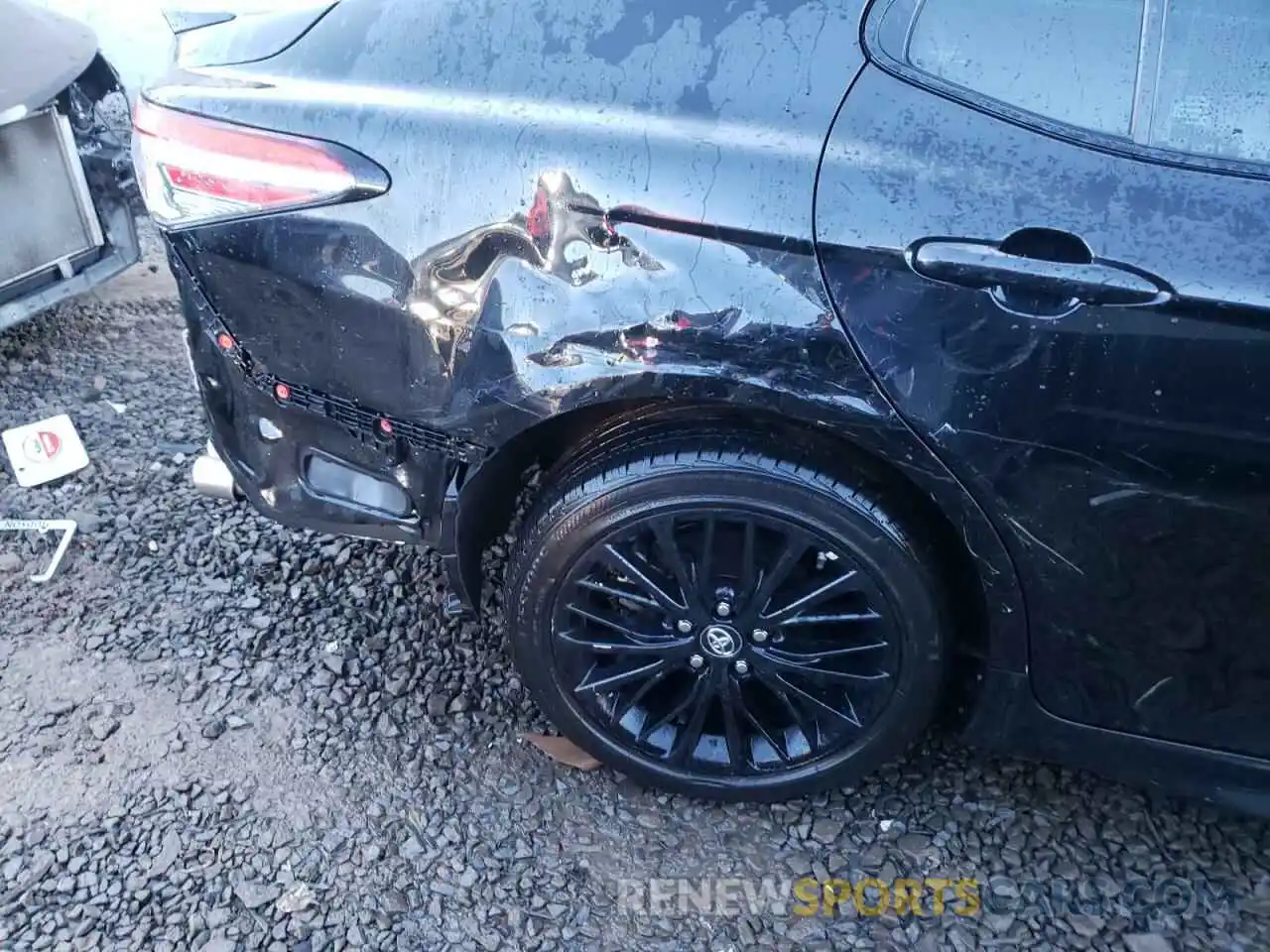 9 Photograph of a damaged car 4T1B11HK3KU251393 TOYOTA CAMRY 2019