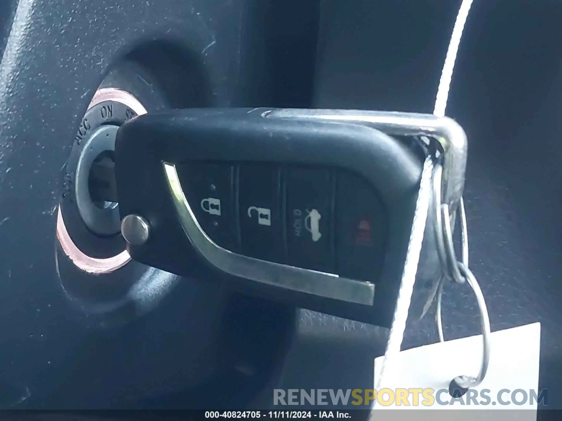 11 Photograph of a damaged car 4T1B11HK3KU252995 TOYOTA CAMRY 2019