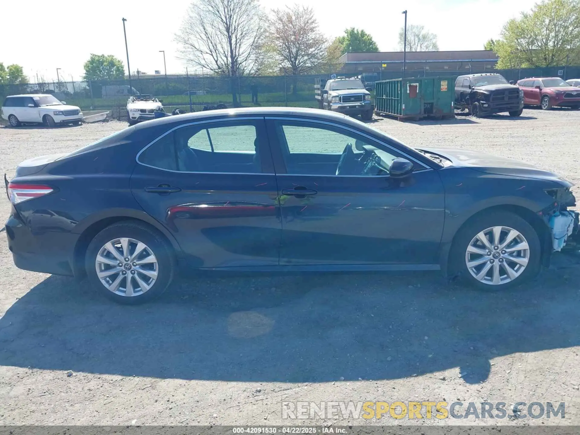 13 Photograph of a damaged car 4T1B11HK3KU254083 TOYOTA CAMRY 2019