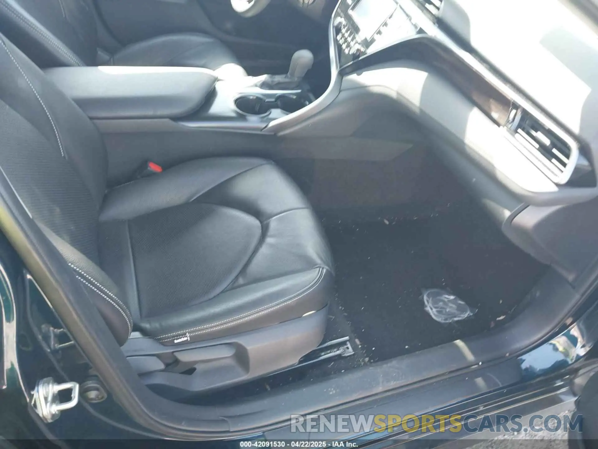 5 Photograph of a damaged car 4T1B11HK3KU254083 TOYOTA CAMRY 2019