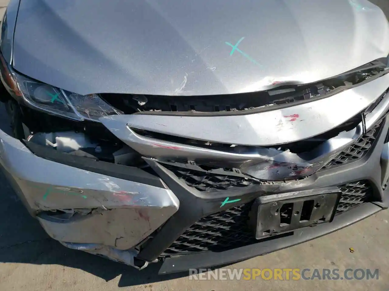 9 Photograph of a damaged car 4T1B11HK3KU255850 TOYOTA CAMRY 2019