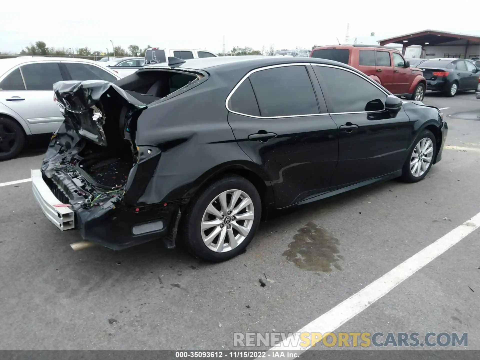 4 Photograph of a damaged car 4T1B11HK3KU256173 TOYOTA CAMRY 2019