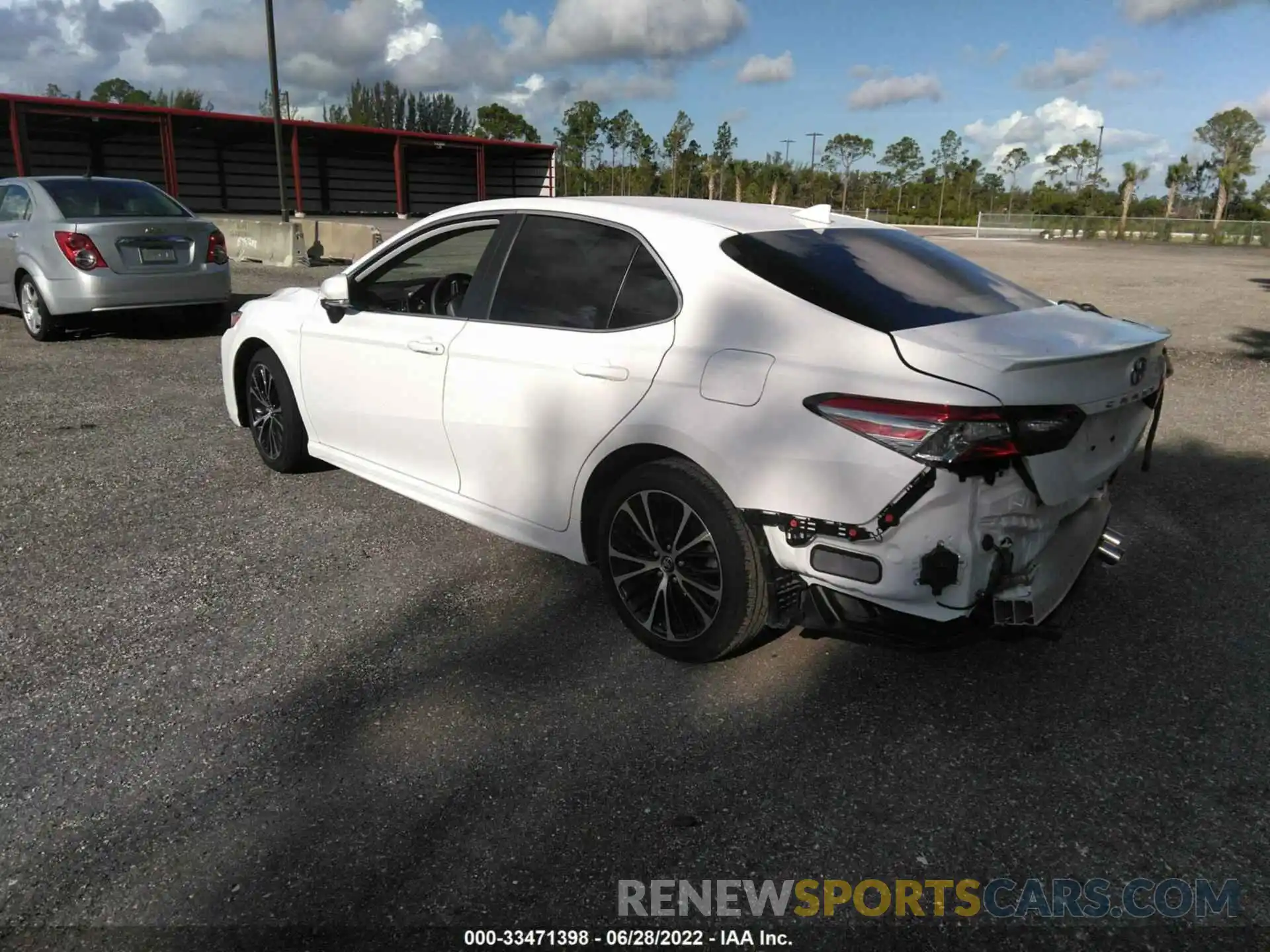 3 Photograph of a damaged car 4T1B11HK3KU256240 TOYOTA CAMRY 2019