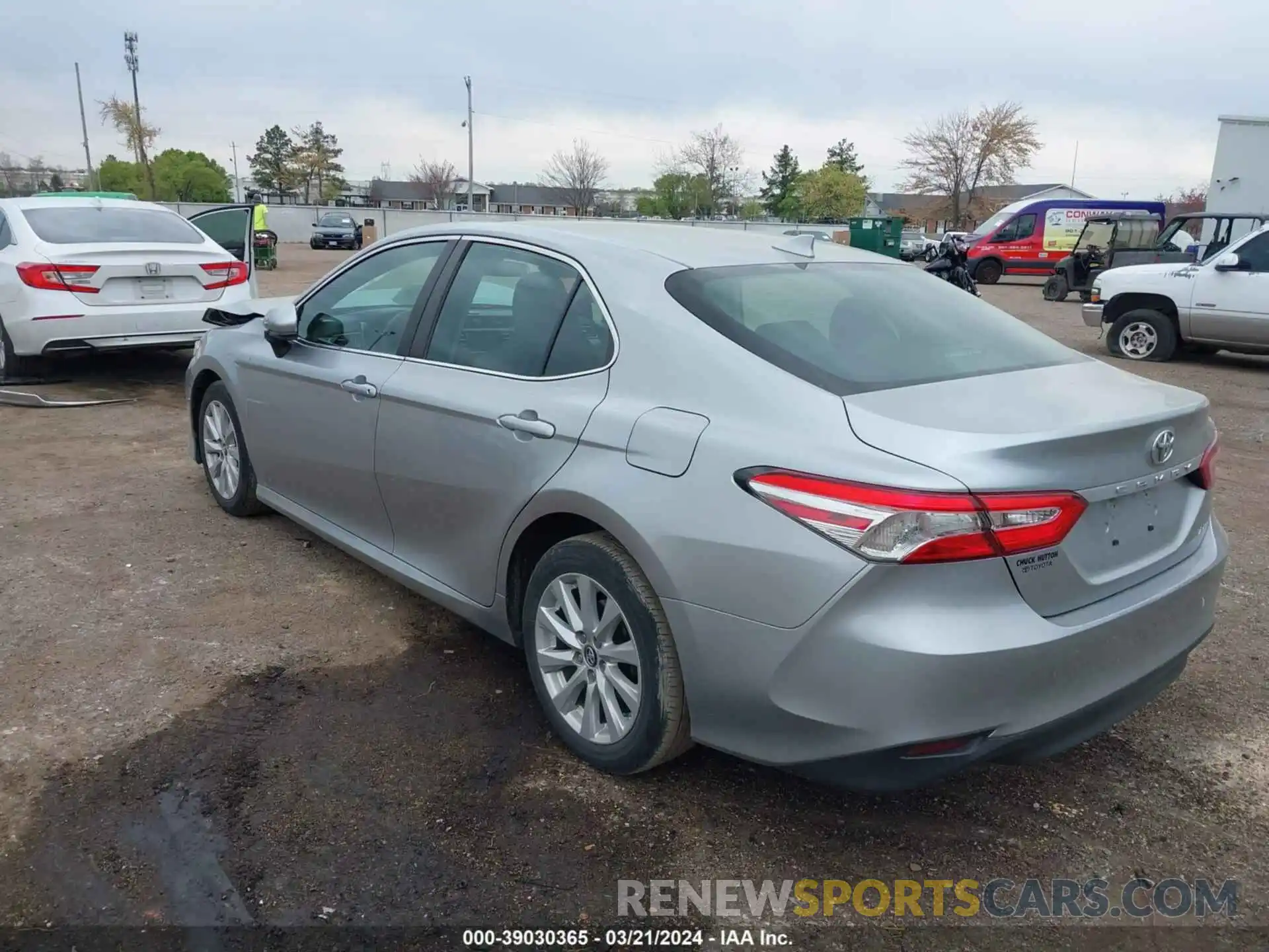 3 Photograph of a damaged car 4T1B11HK3KU257310 TOYOTA CAMRY 2019