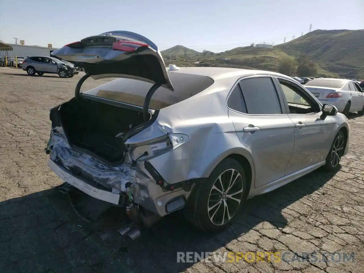 4 Photograph of a damaged car 4T1B11HK3KU258571 TOYOTA CAMRY 2019