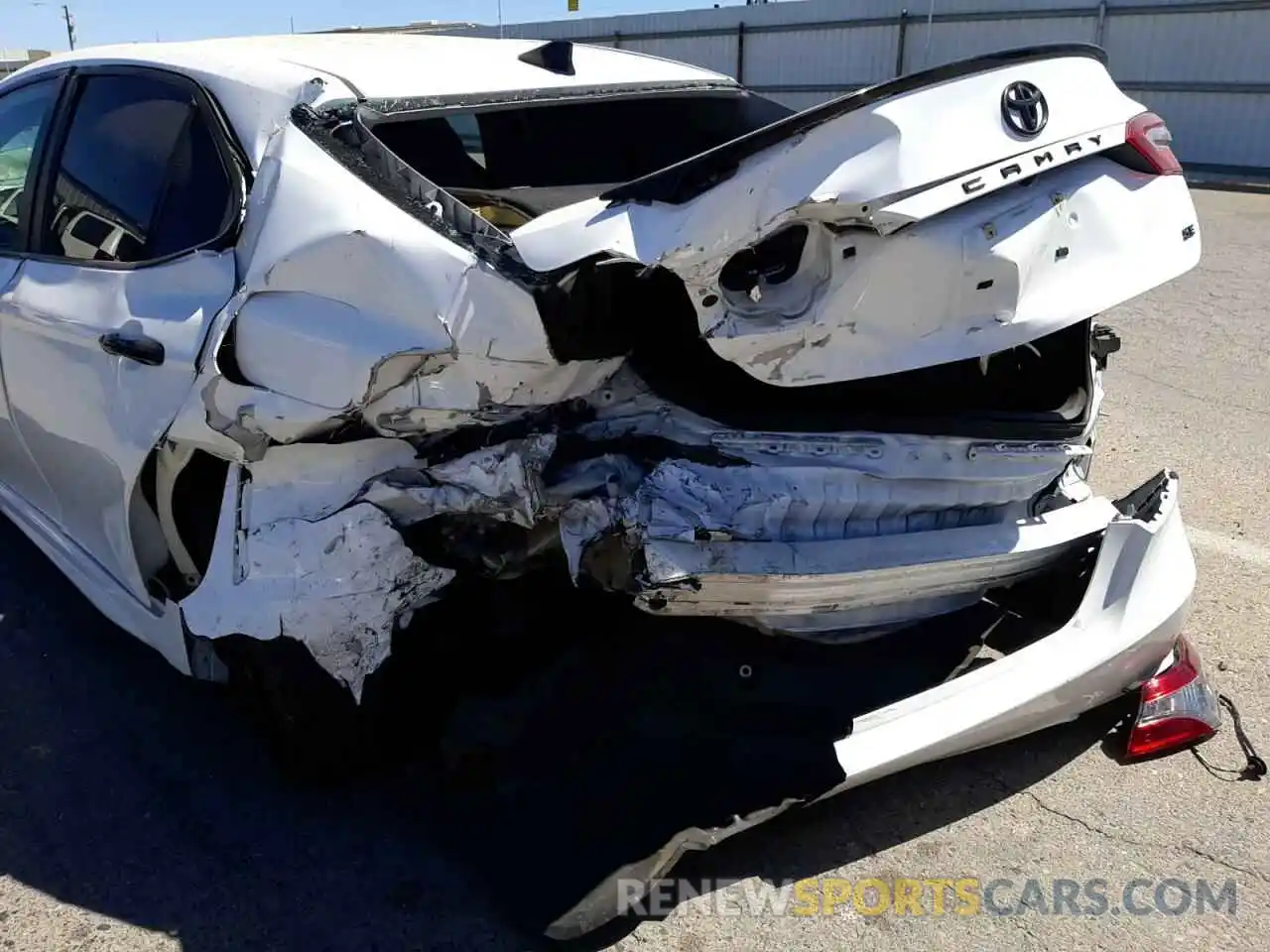 9 Photograph of a damaged car 4T1B11HK3KU262054 TOYOTA CAMRY 2019