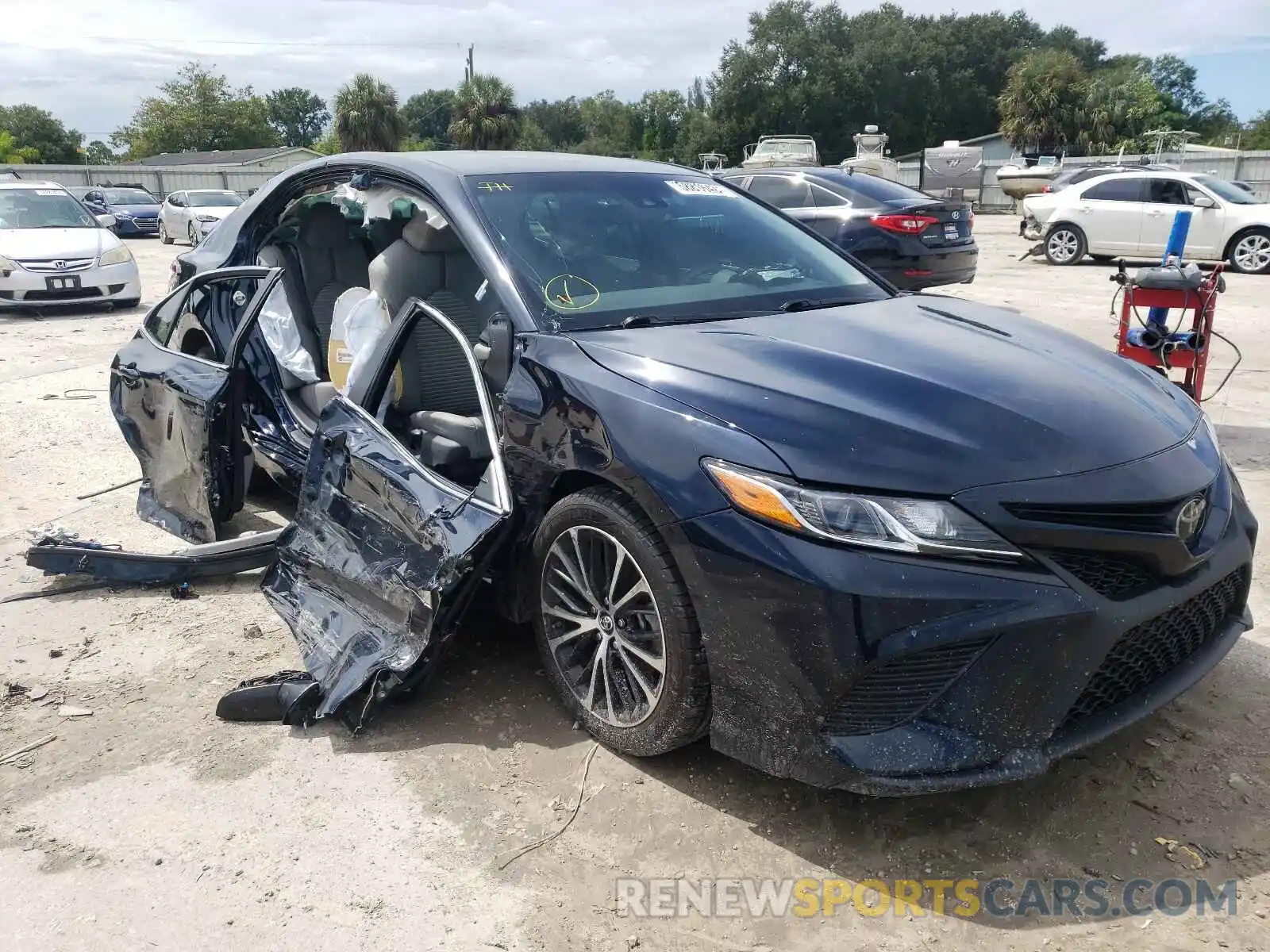 1 Photograph of a damaged car 4T1B11HK3KU263348 TOYOTA CAMRY 2019