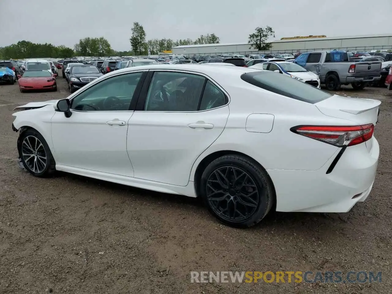 2 Photograph of a damaged car 4T1B11HK3KU264547 TOYOTA CAMRY 2019