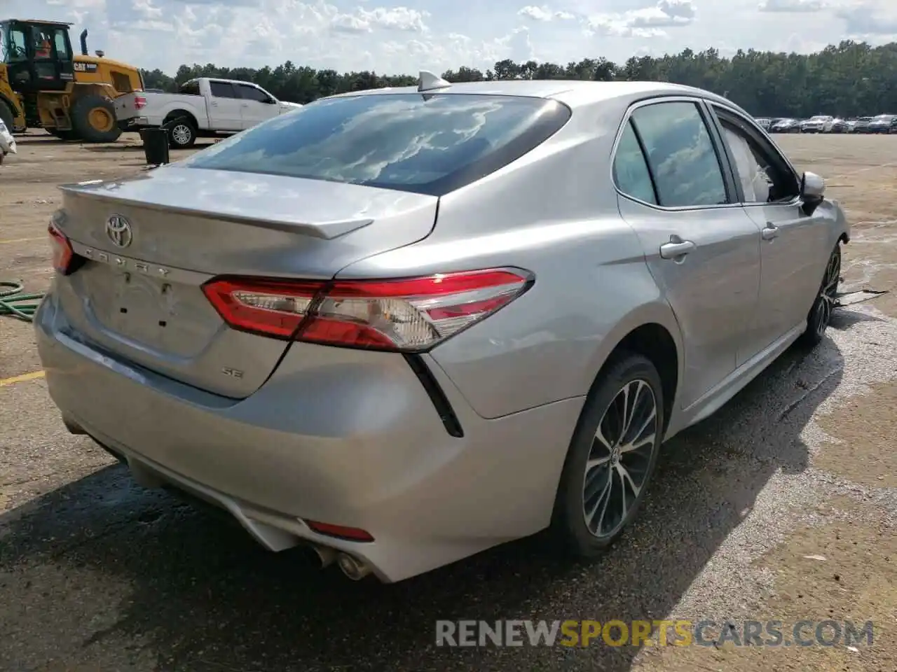 4 Photograph of a damaged car 4T1B11HK3KU269683 TOYOTA CAMRY 2019