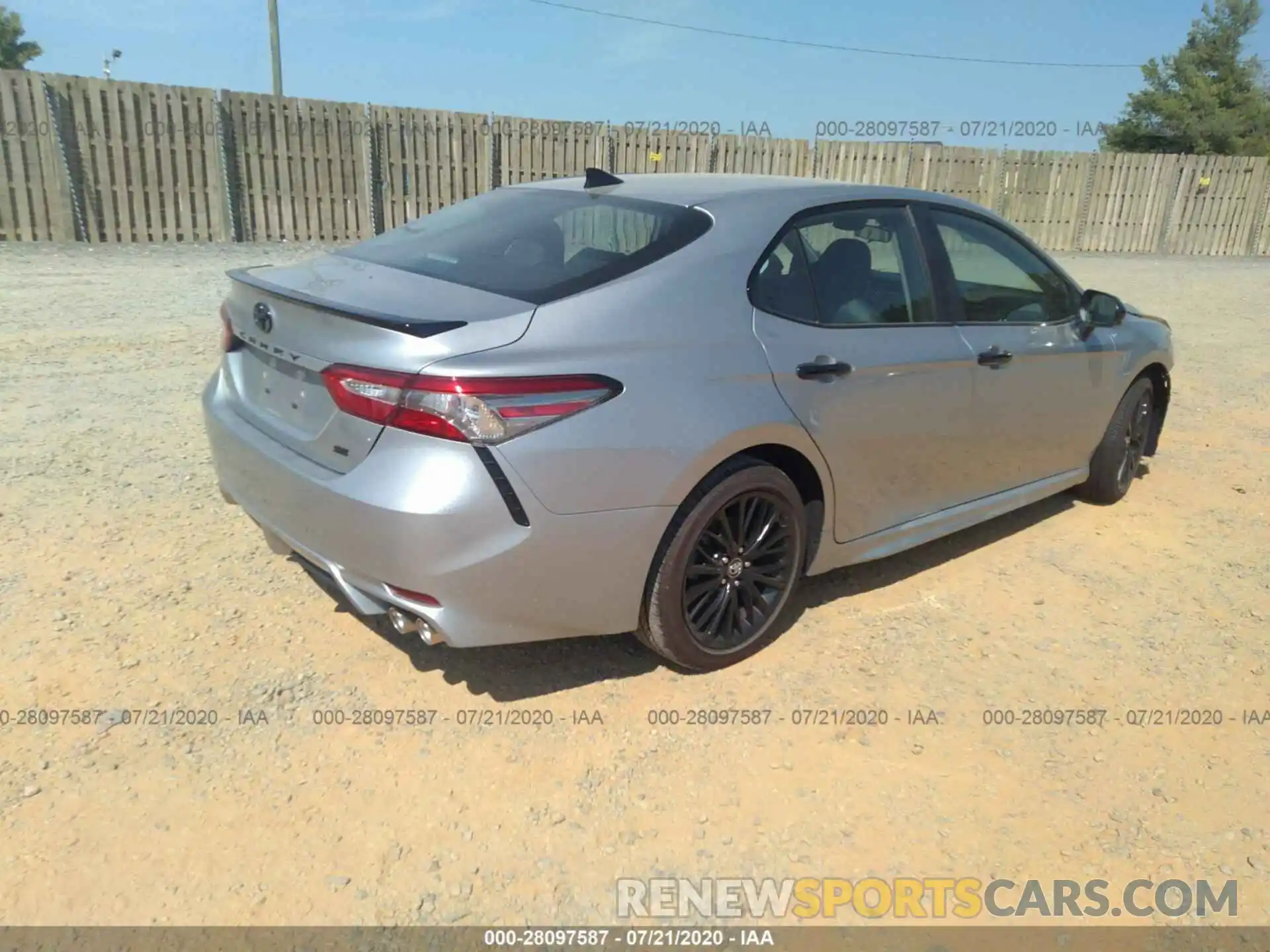 4 Photograph of a damaged car 4T1B11HK3KU270820 TOYOTA CAMRY 2019