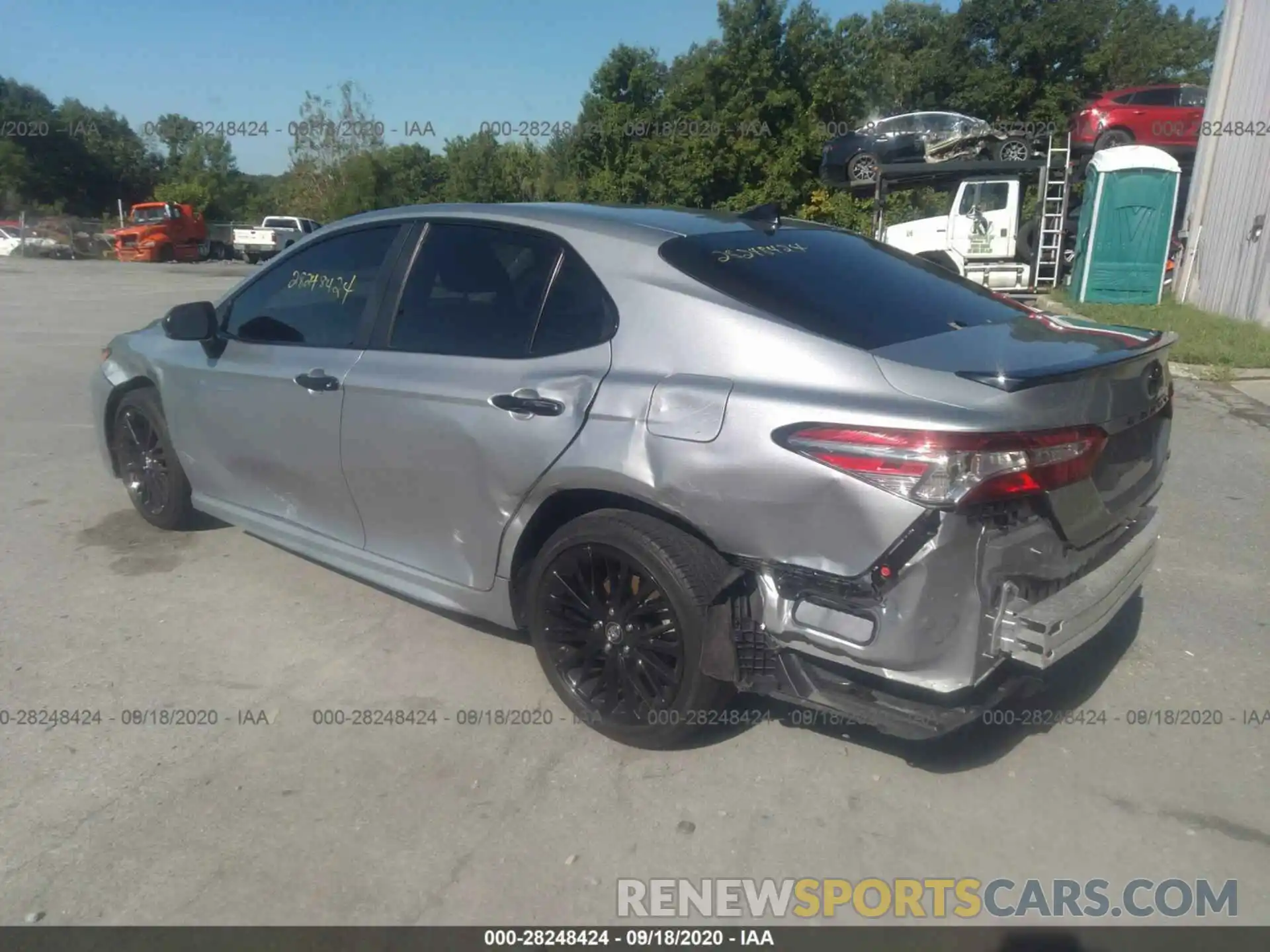 14 Photograph of a damaged car 4T1B11HK3KU270882 TOYOTA CAMRY 2019