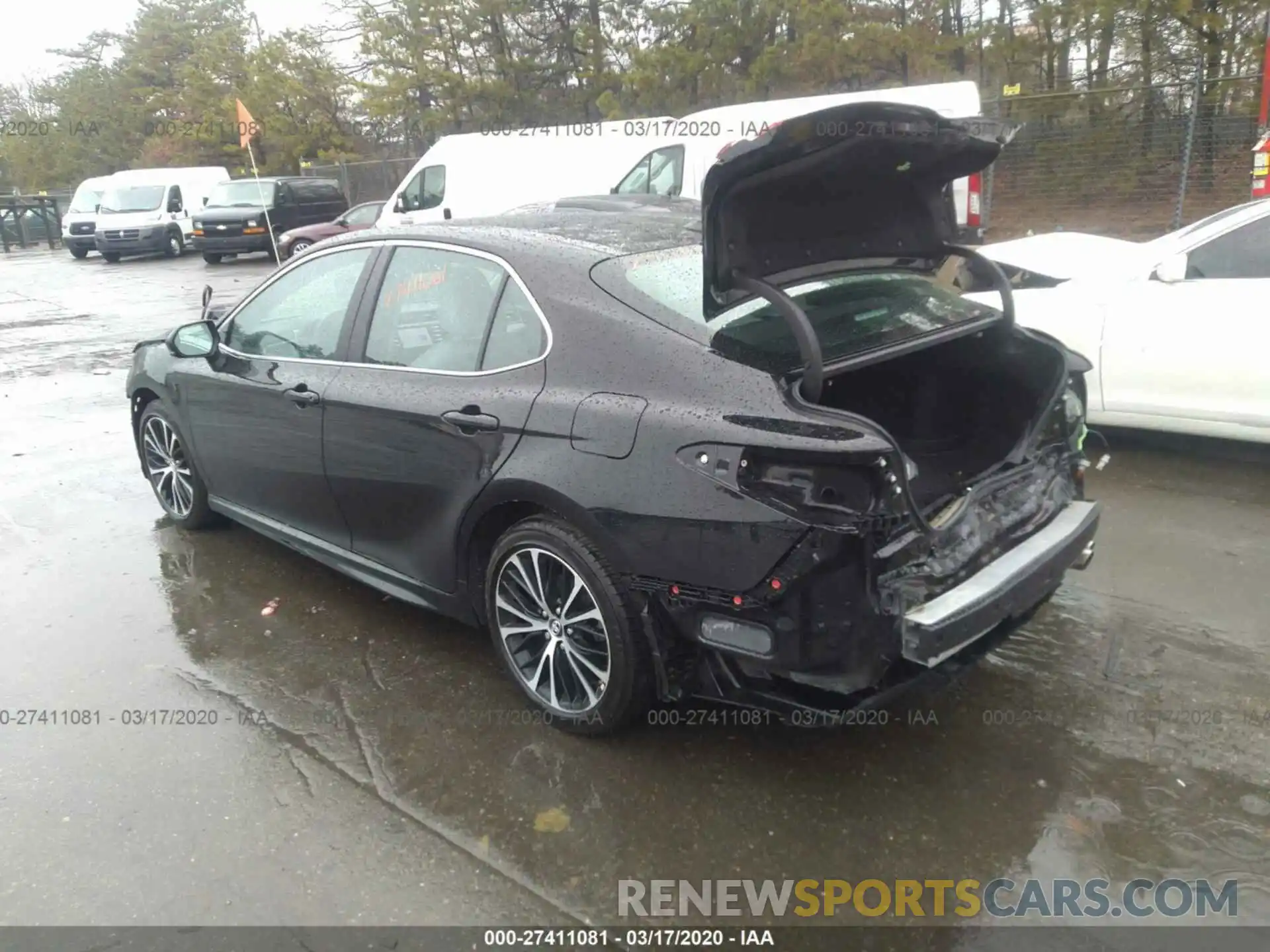 3 Photograph of a damaged car 4T1B11HK3KU273426 TOYOTA CAMRY 2019