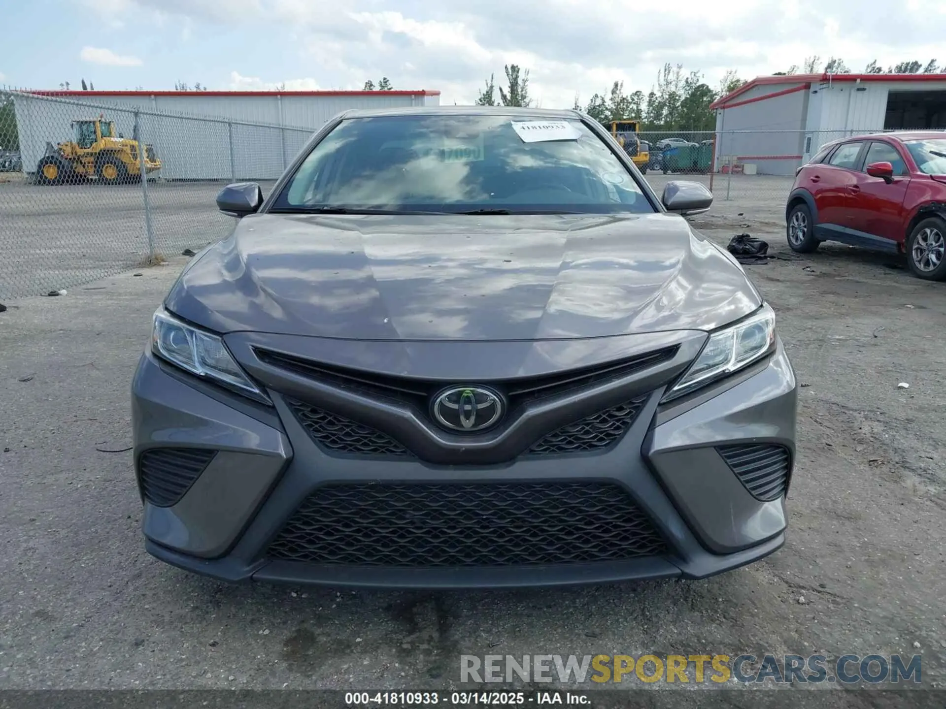 13 Photograph of a damaged car 4T1B11HK3KU276472 TOYOTA CAMRY 2019