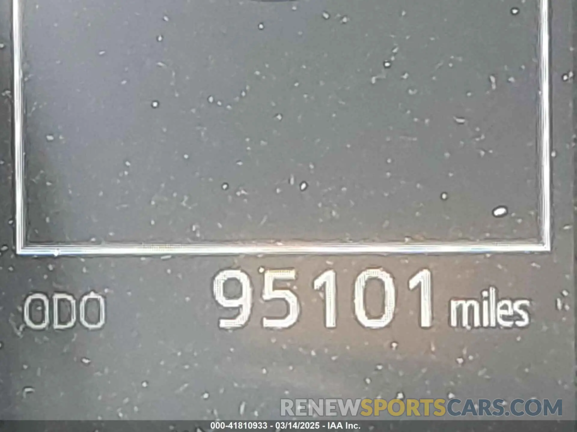 16 Photograph of a damaged car 4T1B11HK3KU276472 TOYOTA CAMRY 2019
