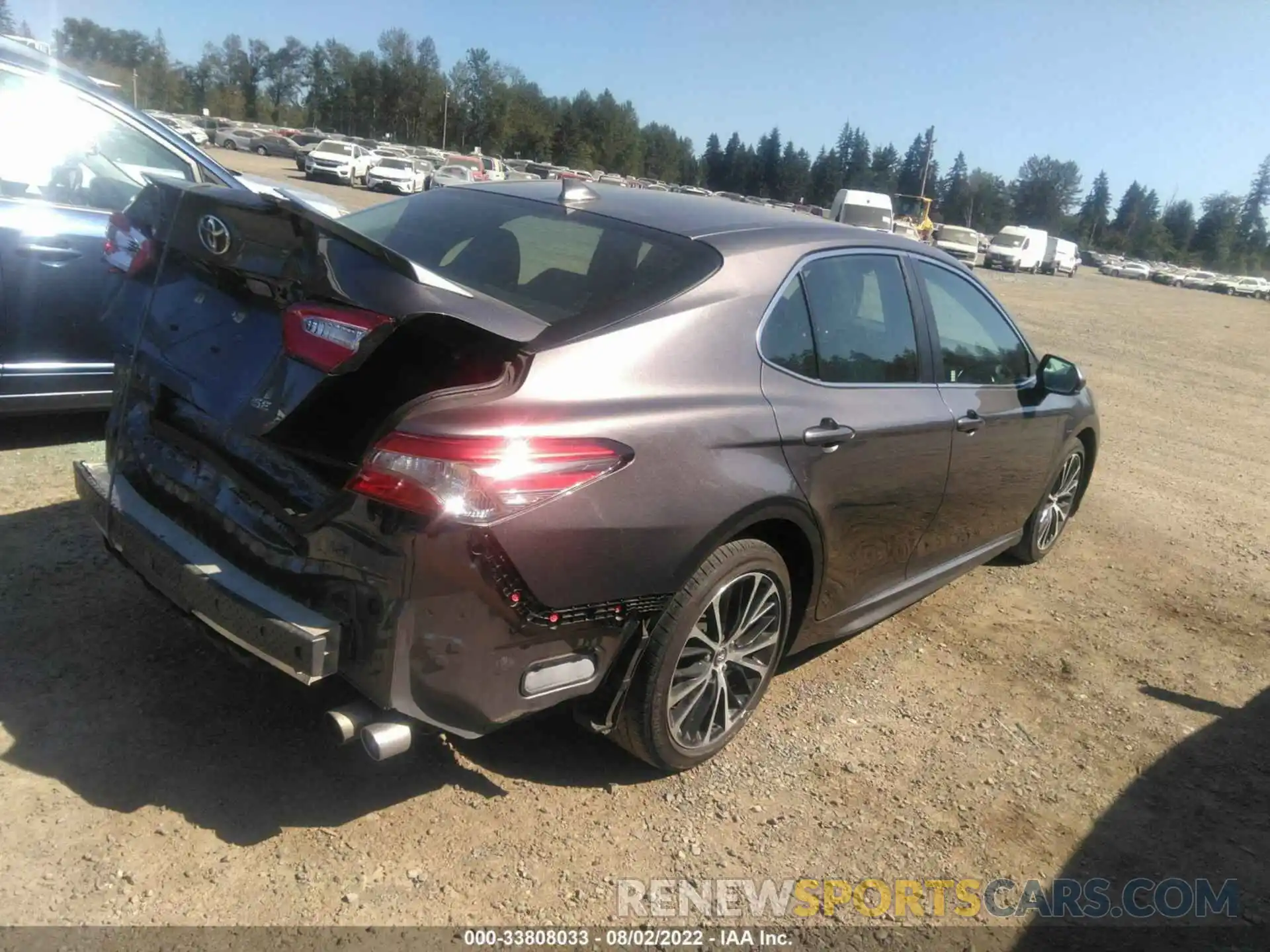 4 Photograph of a damaged car 4T1B11HK3KU278738 TOYOTA CAMRY 2019