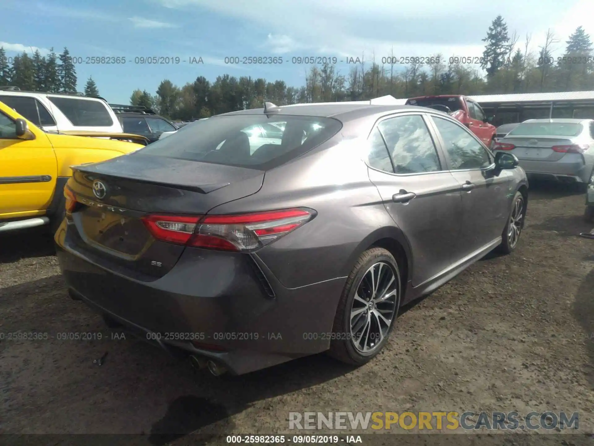 4 Photograph of a damaged car 4T1B11HK3KU278920 TOYOTA CAMRY 2019