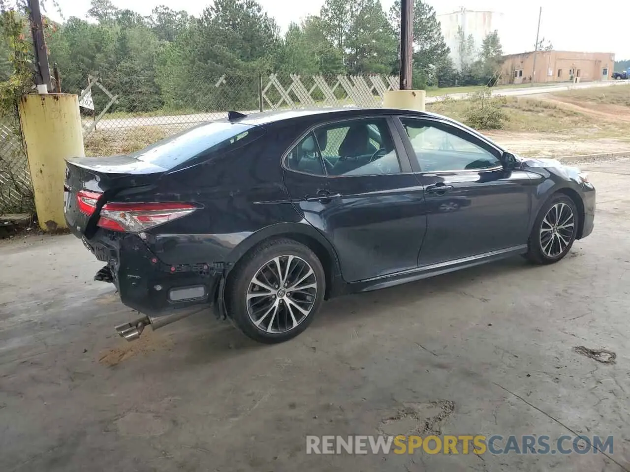 3 Photograph of a damaged car 4T1B11HK3KU280151 TOYOTA CAMRY 2019