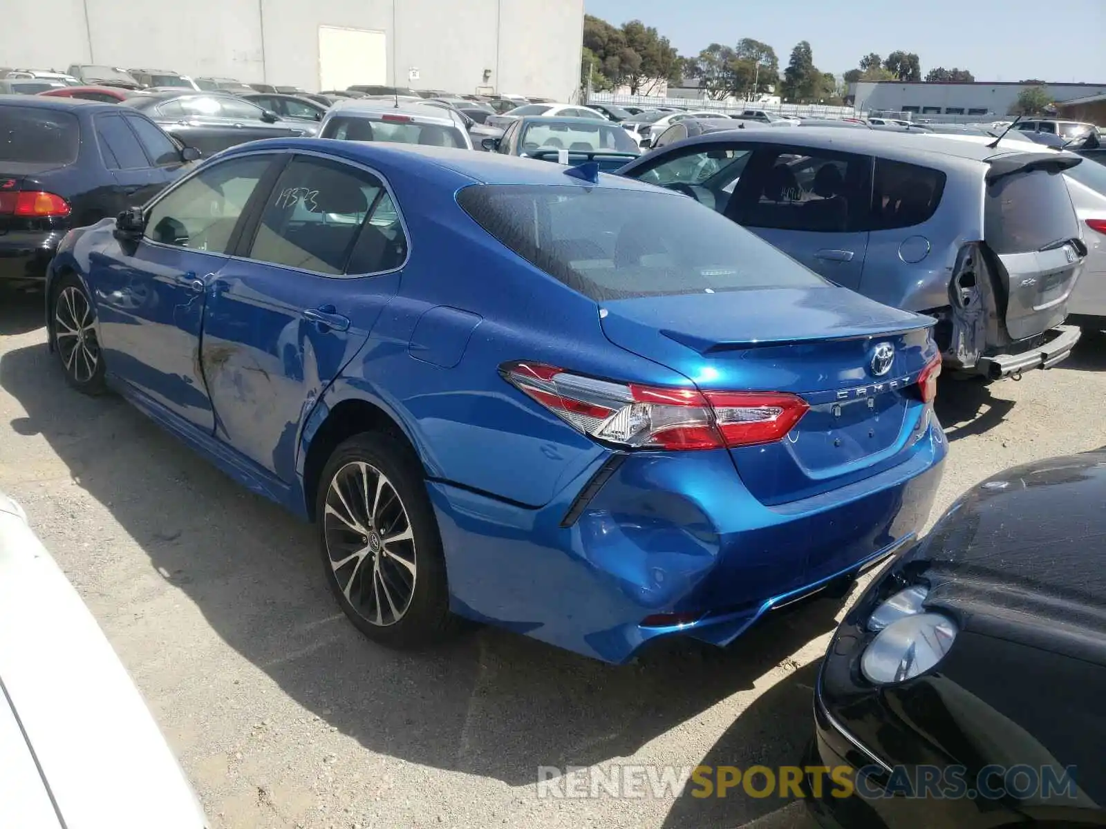 3 Photograph of a damaged car 4T1B11HK3KU280408 TOYOTA CAMRY 2019