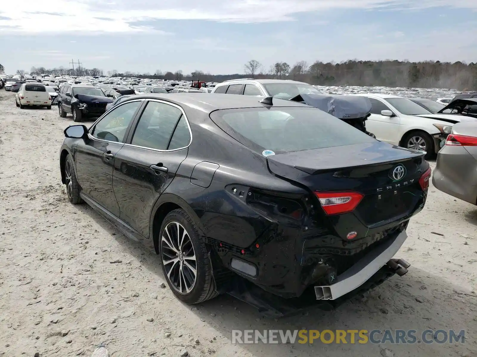 3 Photograph of a damaged car 4T1B11HK3KU280747 TOYOTA CAMRY 2019