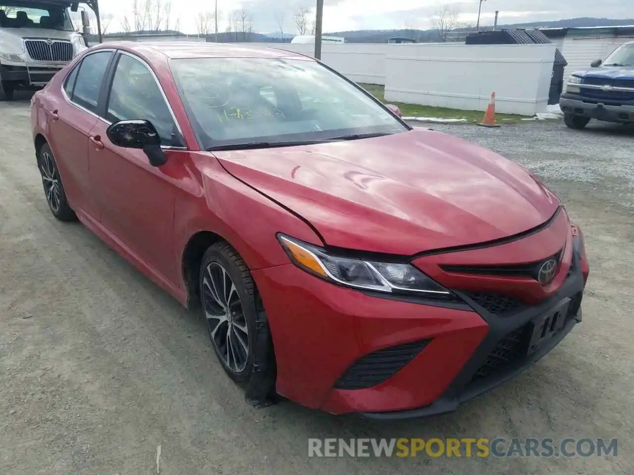 4 Photograph of a damaged car 4T1B11HK3KU281073 TOYOTA CAMRY 2019