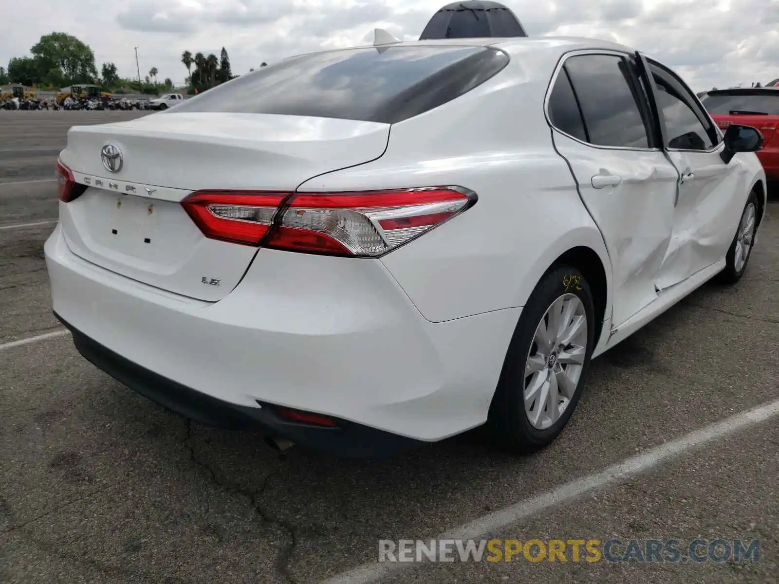 4 Photograph of a damaged car 4T1B11HK3KU287214 TOYOTA CAMRY 2019