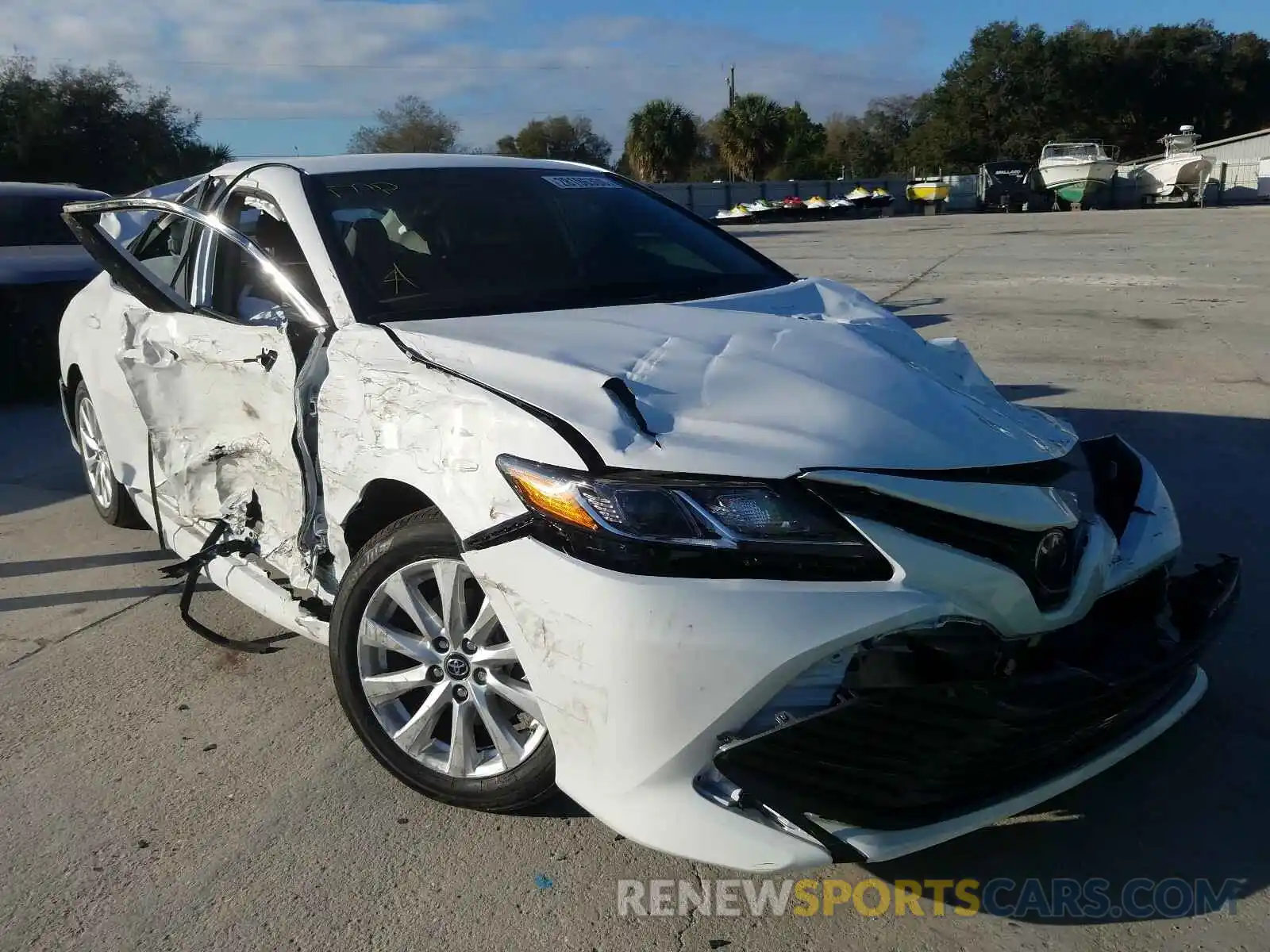 1 Photograph of a damaged car 4T1B11HK3KU290744 TOYOTA CAMRY 2019