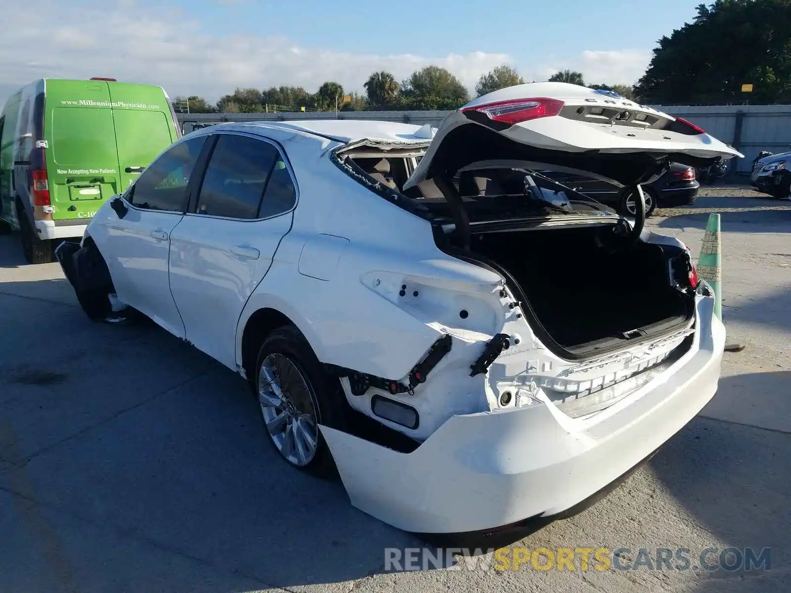 3 Photograph of a damaged car 4T1B11HK3KU290744 TOYOTA CAMRY 2019