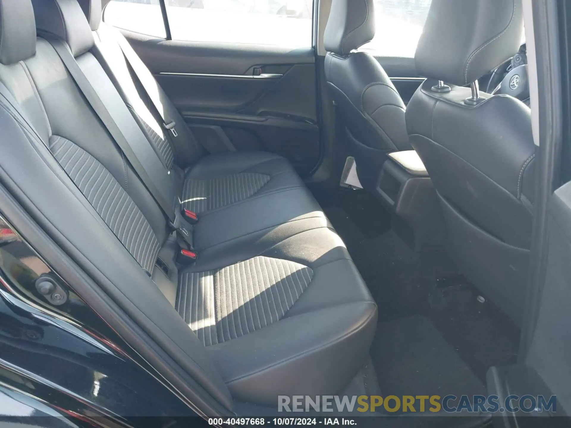 7 Photograph of a damaged car 4T1B11HK3KU296205 TOYOTA CAMRY 2019