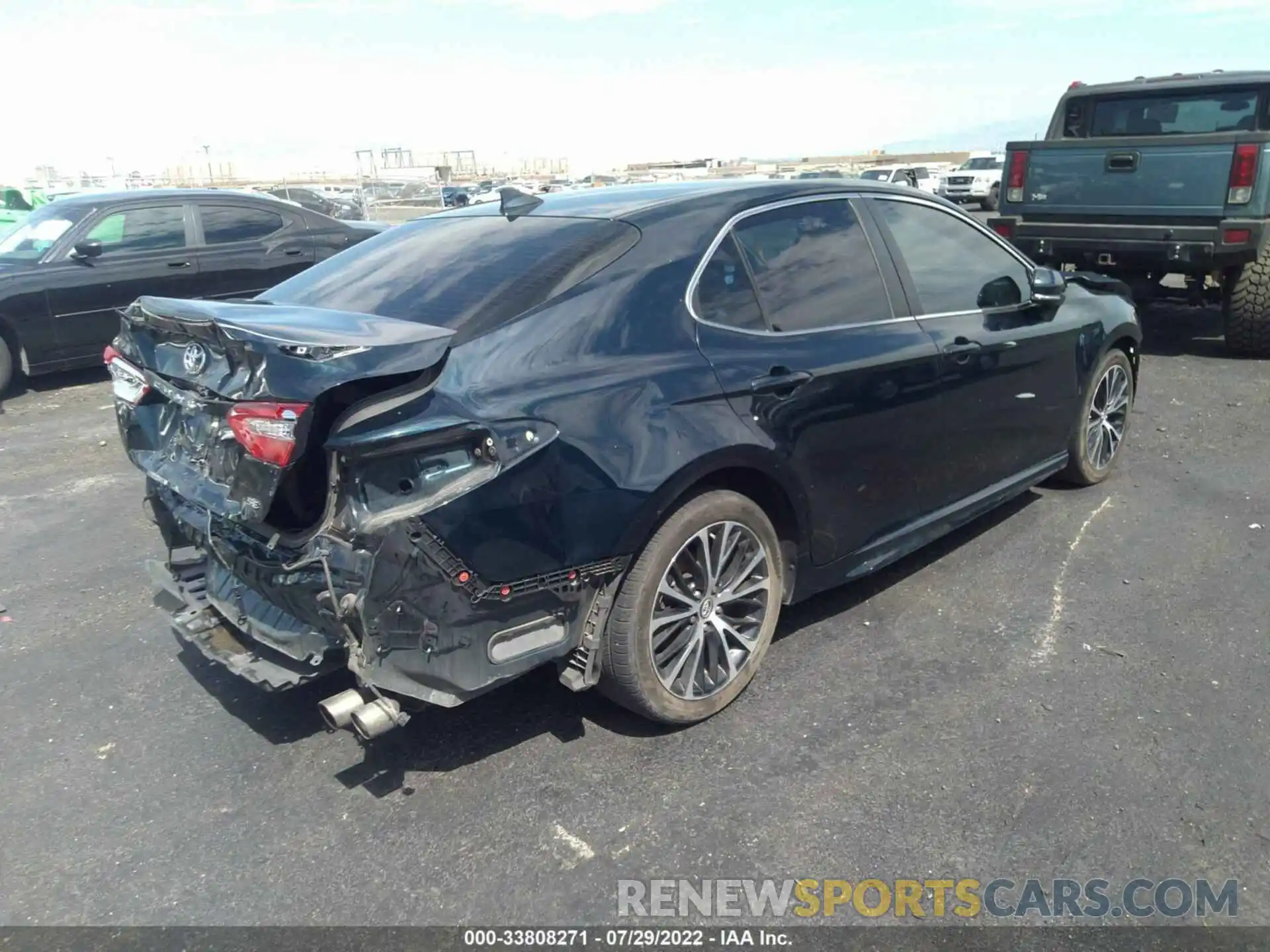 4 Photograph of a damaged car 4T1B11HK3KU680856 TOYOTA CAMRY 2019