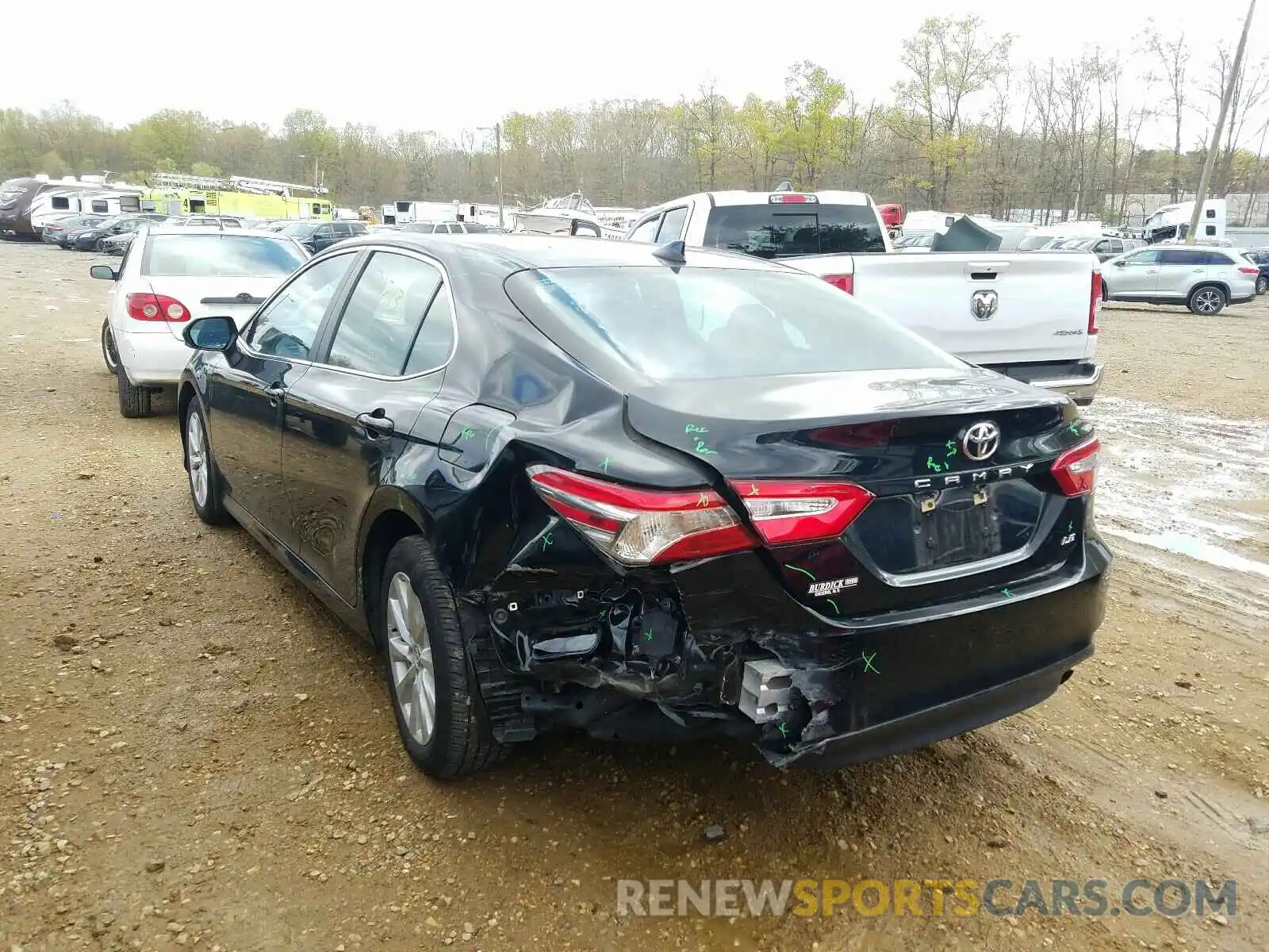 3 Photograph of a damaged car 4T1B11HK3KU682428 TOYOTA CAMRY 2019