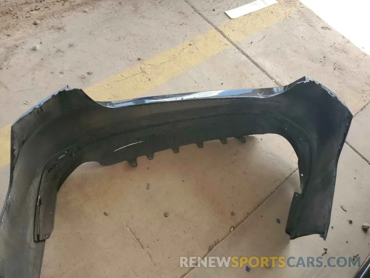 12 Photograph of a damaged car 4T1B11HK3KU682722 TOYOTA CAMRY 2019