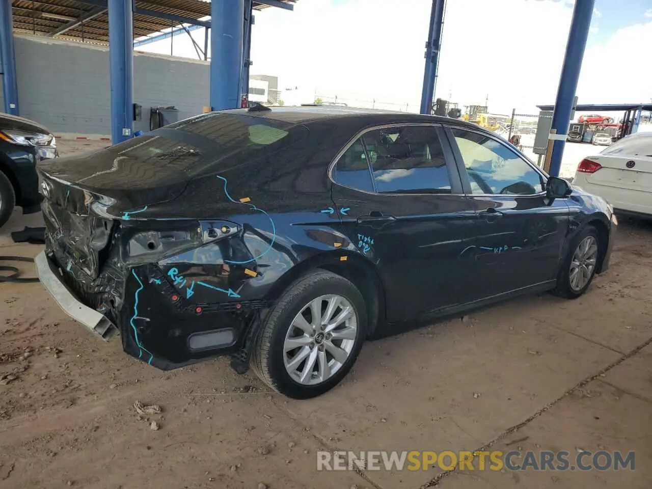 3 Photograph of a damaged car 4T1B11HK3KU682722 TOYOTA CAMRY 2019