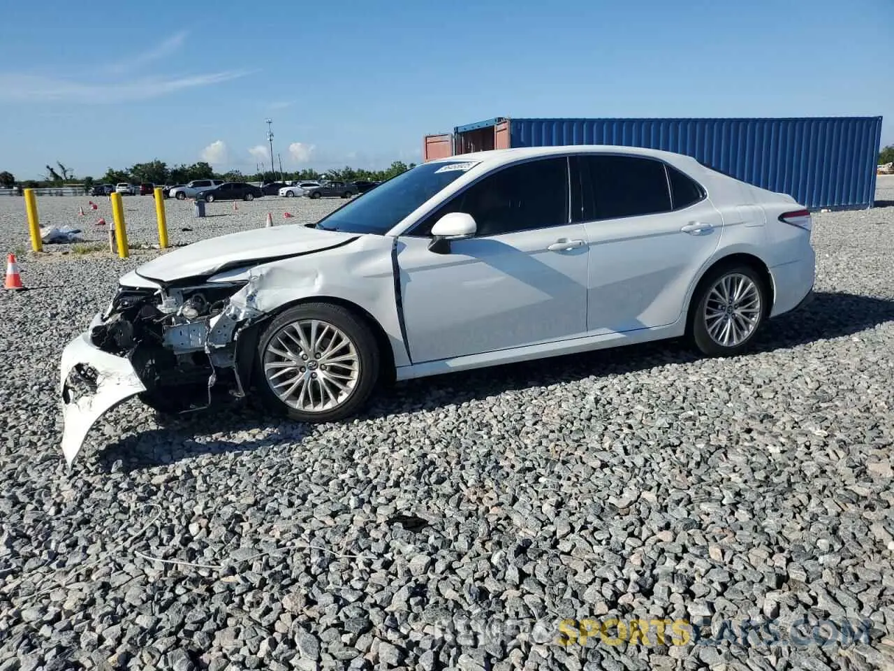 1 Photograph of a damaged car 4T1B11HK3KU683739 TOYOTA CAMRY 2019