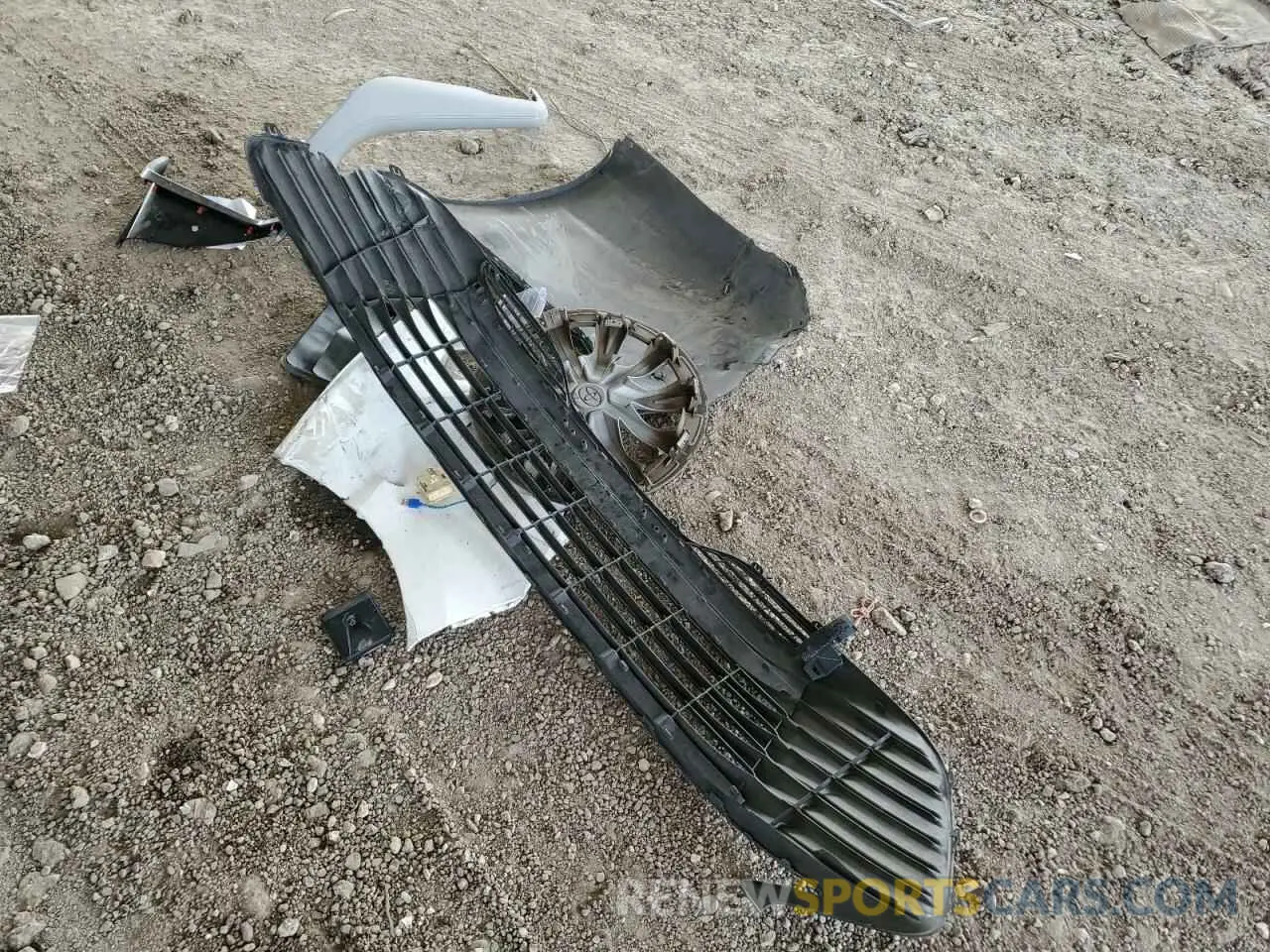 12 Photograph of a damaged car 4T1B11HK3KU684129 TOYOTA CAMRY 2019