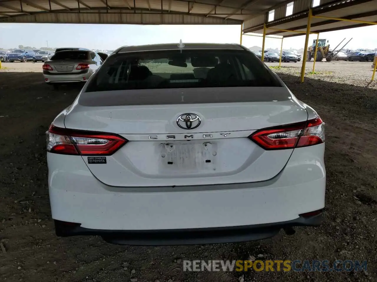 6 Photograph of a damaged car 4T1B11HK3KU684129 TOYOTA CAMRY 2019
