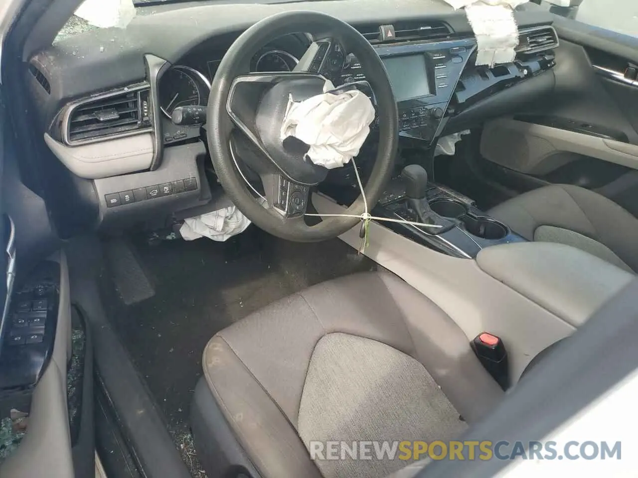 8 Photograph of a damaged car 4T1B11HK3KU684129 TOYOTA CAMRY 2019